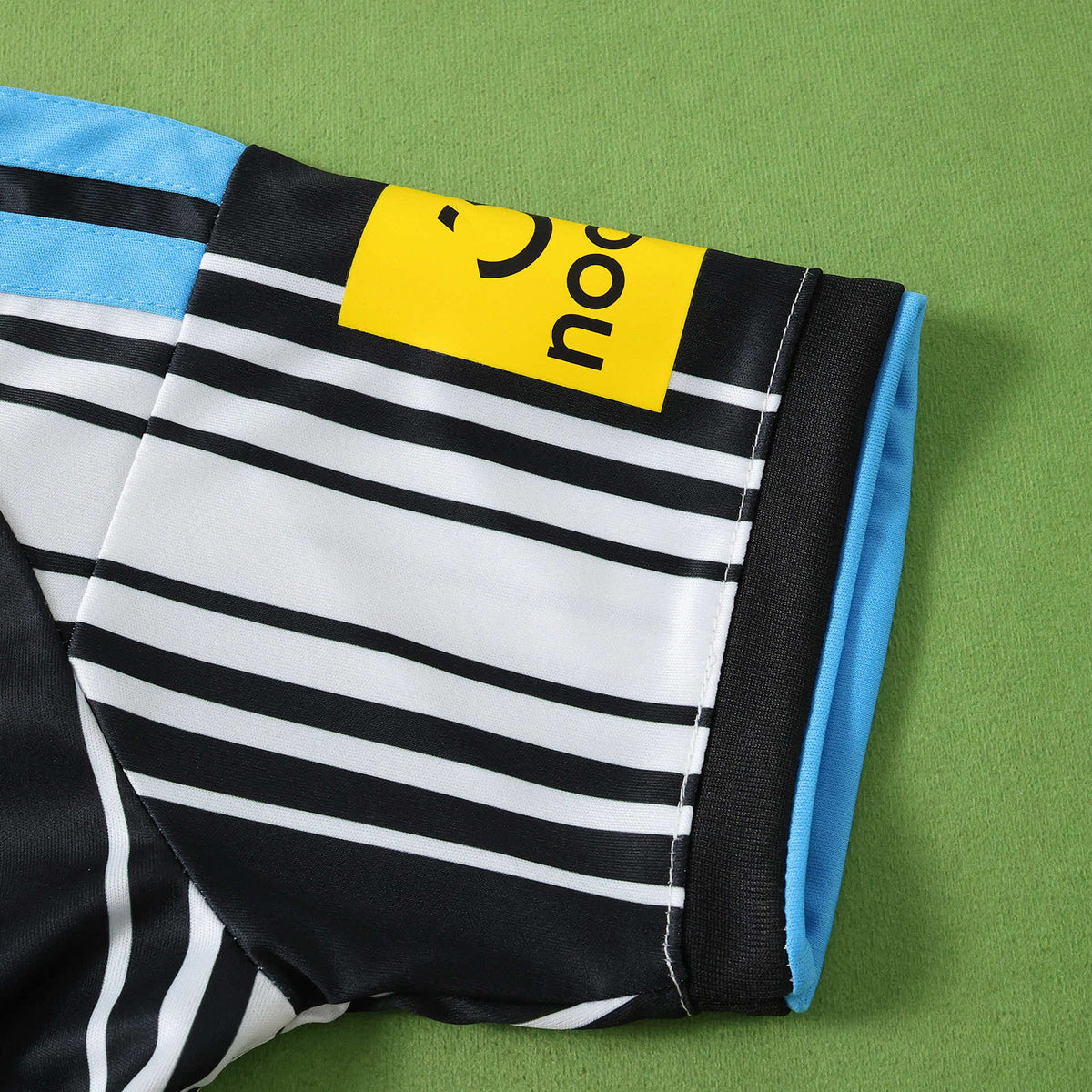 Newcastle United Home Kids Kit 2026/27 - photo 4