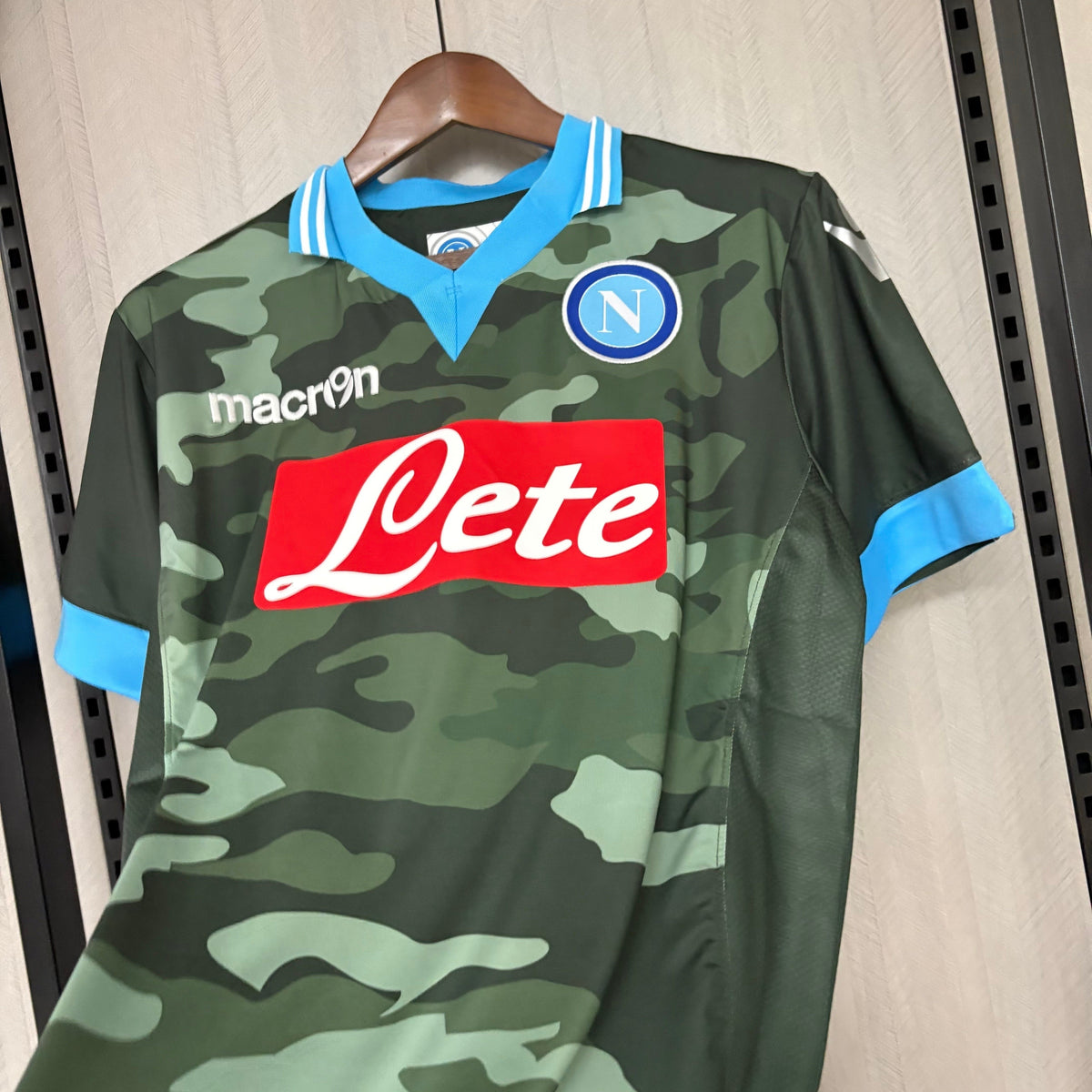 Camisa Napoli Especial Camuflada 25/26 Torcedor - foto 2