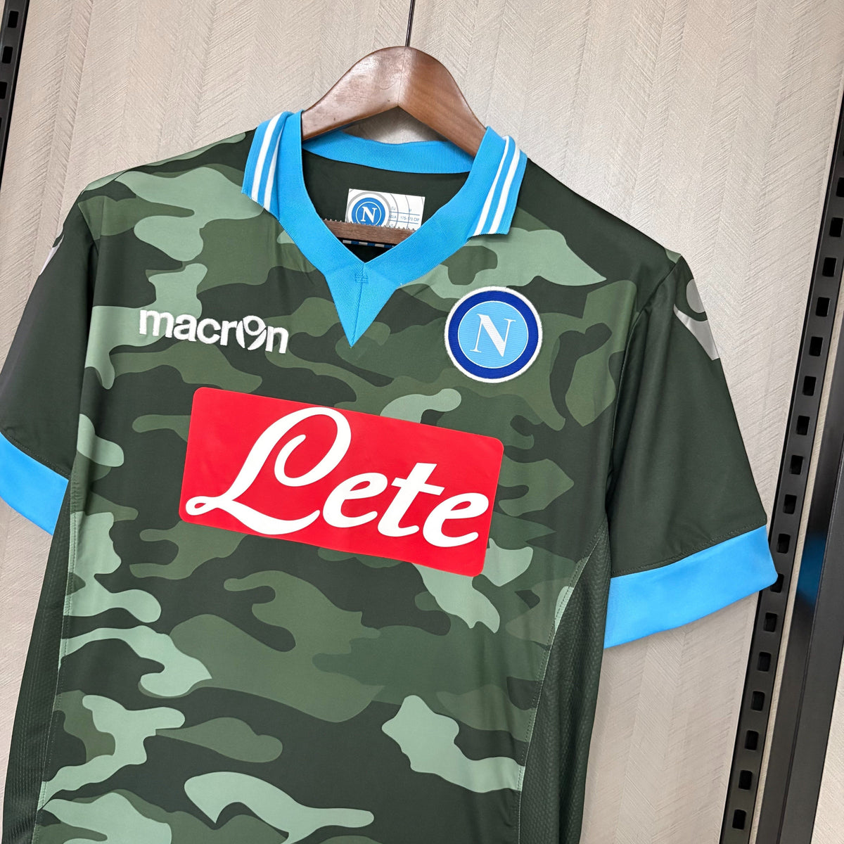 Camisa Napoli Especial Camuflada 25/26 Torcedor - foto 5
