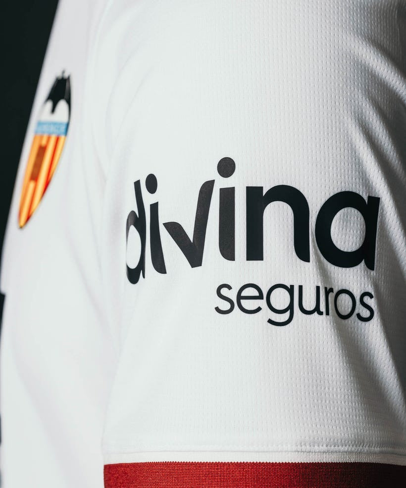 Valencia Home Jersey 2026/27 - photo 6