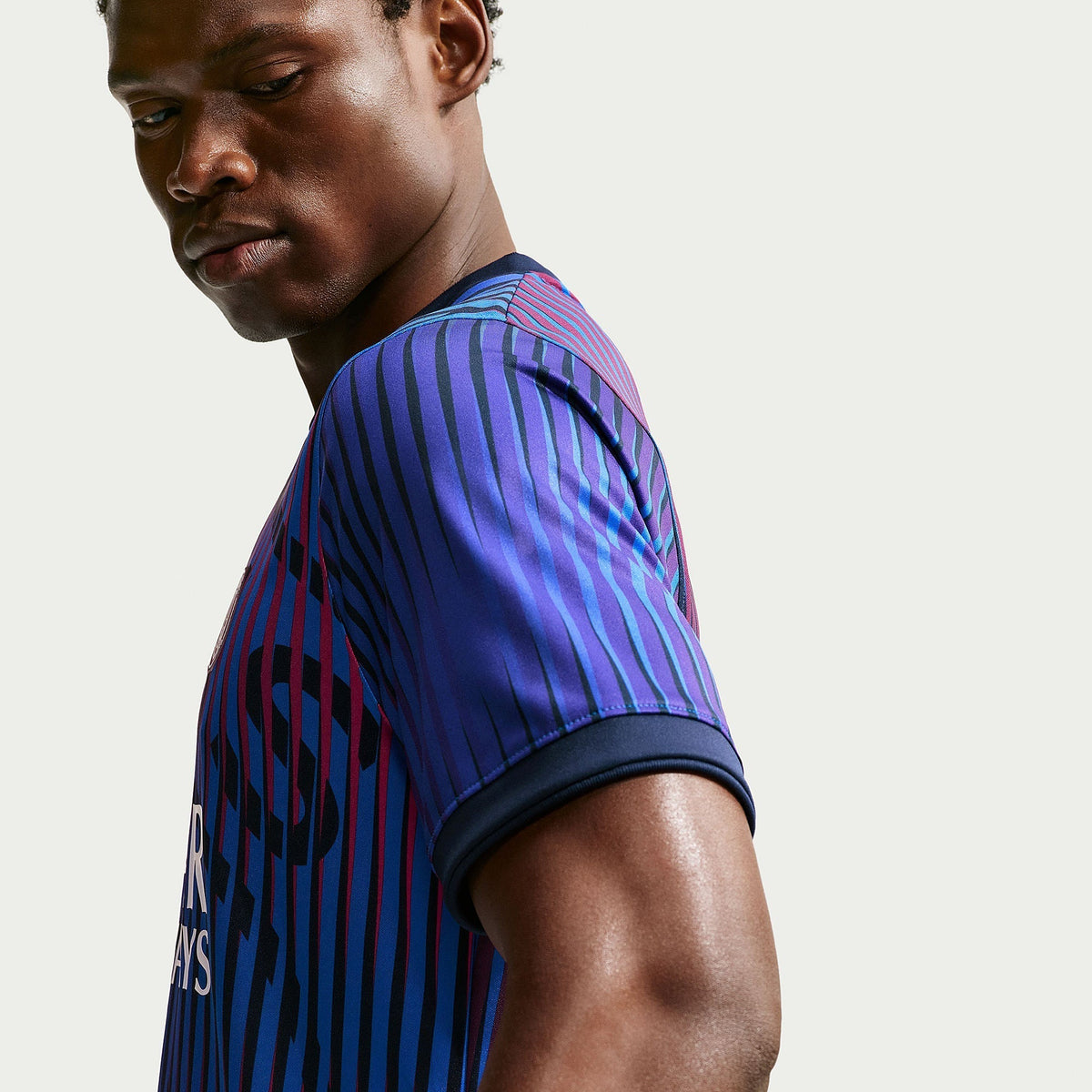 Paris Saint-Germain Pre-Match Away Jersey 2026/27 - photo 5