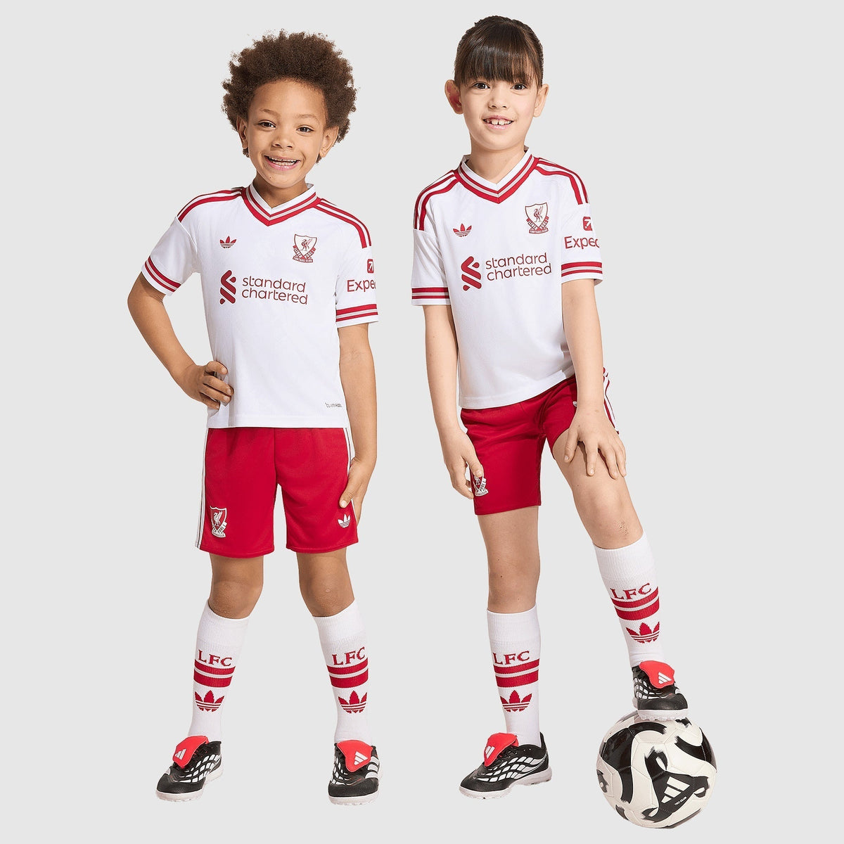 Liverpool Away Kids Kit 2026/27 - photo 4